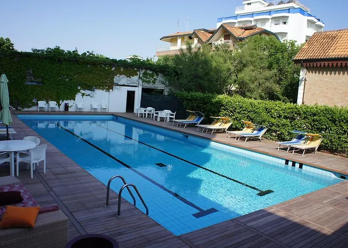 Ermitage Hotel 4*